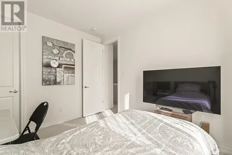 655 Persimmon Way Ottawa ON K1W 0T2