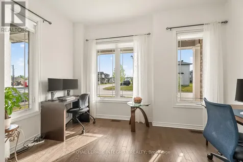 655 Persimmon Way Ottawa ON K1W 0T2