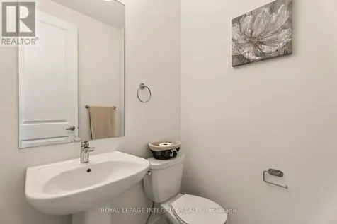 655 Persimmon Way Ottawa ON K1W 0T2