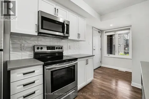 215 Eldorado Private Ottawa ON K2K 0N9