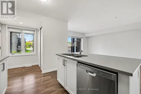 215 Eldorado Private Ottawa ON K2K 0N9