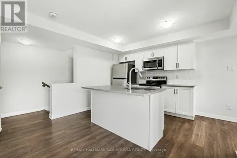215 Eldorado Private Ottawa ON K2K 0N9