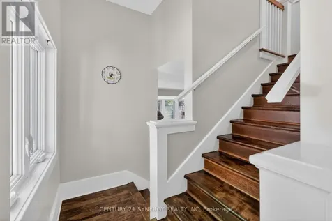 719 Island Park Drive Ottawa ON K1Y 0B8