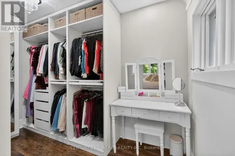 719 Island Park Drive Ottawa ON K1Y 0B8