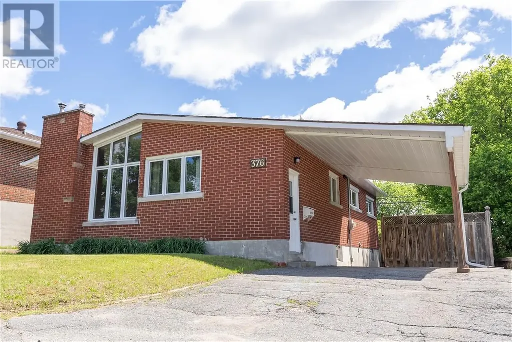 376 Sandra Boulevard Sudbury ON P3C 3K9