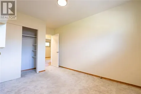 376 Sandra Boulevard Sudbury ON P3C 3K9