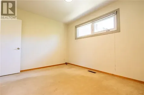 376 Sandra Boulevard Sudbury ON P3C 3K9