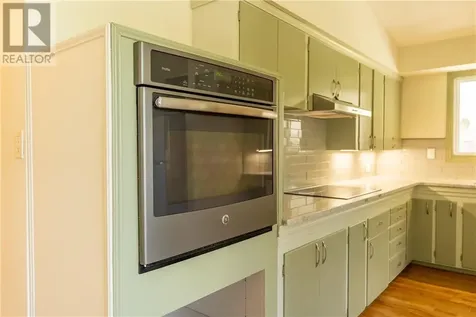 376 Sandra Boulevard Sudbury ON P3C 3K9