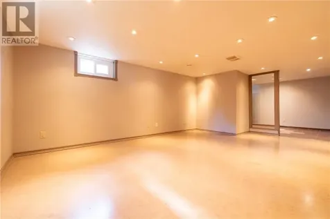 376 Sandra Boulevard Sudbury ON P3C 3K9