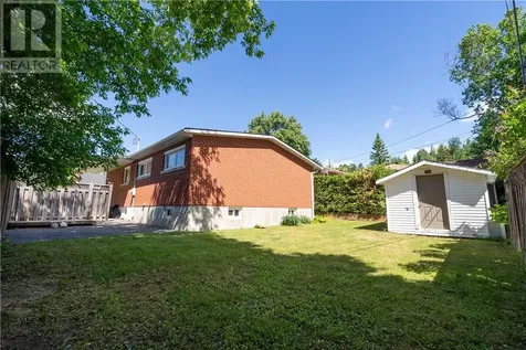 376 Sandra Boulevard Sudbury ON P3C 3K9