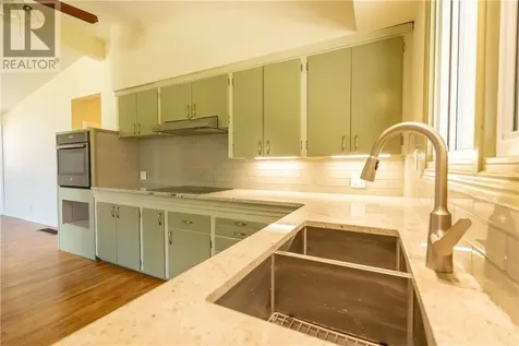 376 Sandra Boulevard Sudbury ON P3C 3K9