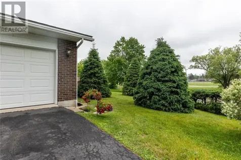 584 Mead Boulevard Espanola ON P5E 1L8