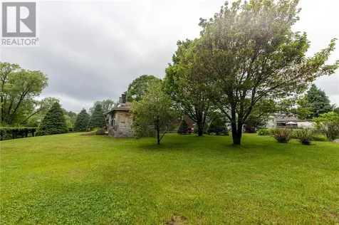 584 Mead Boulevard Espanola ON P5E 1L8