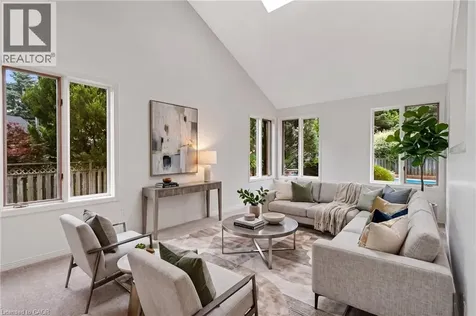 8 Charlton Place Cambridge ON N3C 3Y5