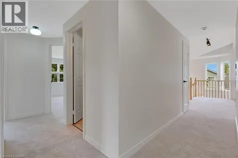 8 Charlton Place Cambridge ON N3C 3Y5