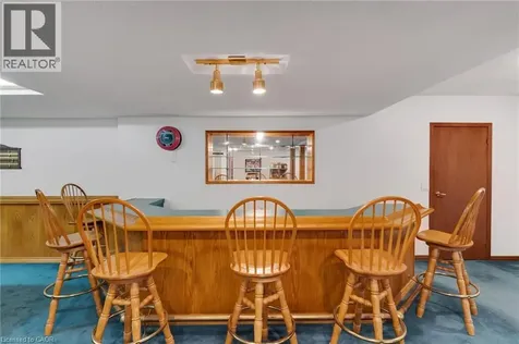8 Charlton Place Cambridge ON N3C 3Y5