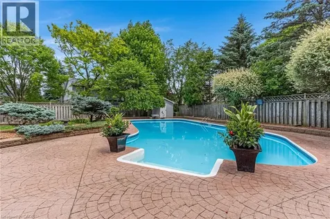 8 Charlton Place Cambridge ON N3C 3Y5