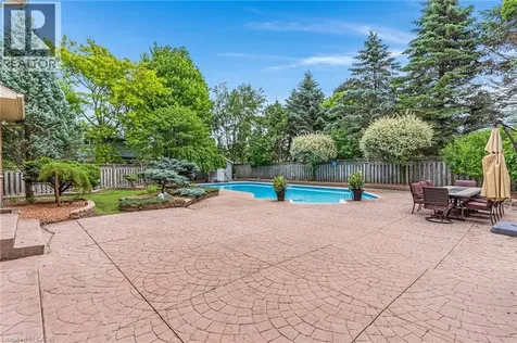 8 Charlton Place Cambridge ON N3C 3Y5