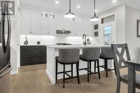 41 Lowrie Crescent Tillsonburg ON N4G 0H5
