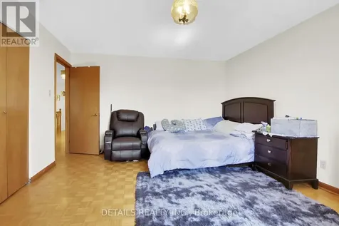 2876 Tresa Court Ottawa ON K1T 2H1