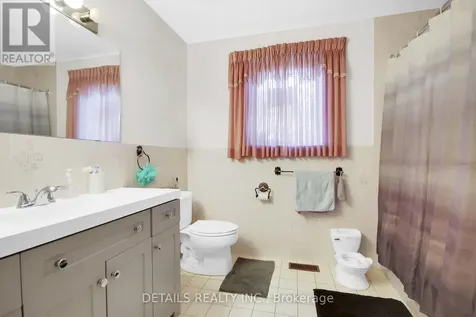 2876 Tresa Court Ottawa ON K1T 2H1
