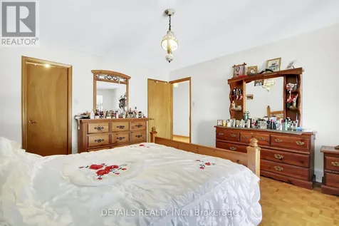2876 Tresa Court Ottawa ON K1T 2H1