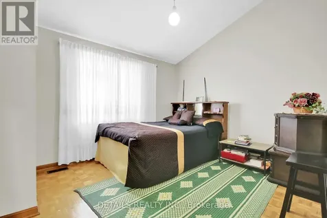 2876 Tresa Court Ottawa ON K1T 2H1