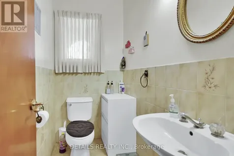 2876 Tresa Court Ottawa ON K1T 2H1
