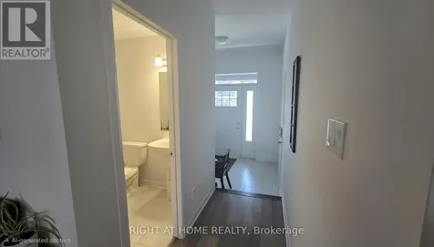 836 Dynasty Street West Ottawa ON K4A 4T7