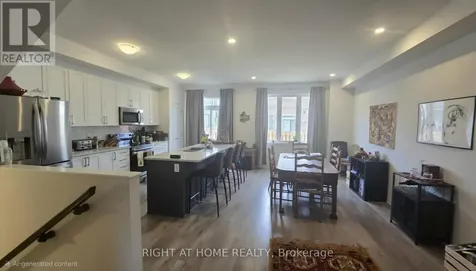 836 Dynasty Street West Ottawa ON K4A 4T7