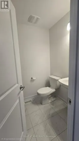 836 Dynasty Street West Ottawa ON K4A 4T7