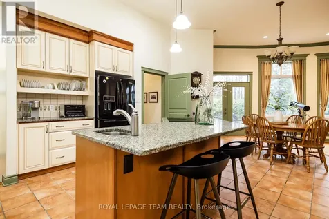 6196 Deermeadow Drive Ottawa ON K4P 1M9