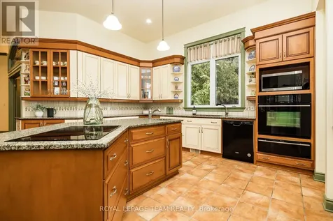 6196 Deermeadow Drive Ottawa ON K4P 1M9