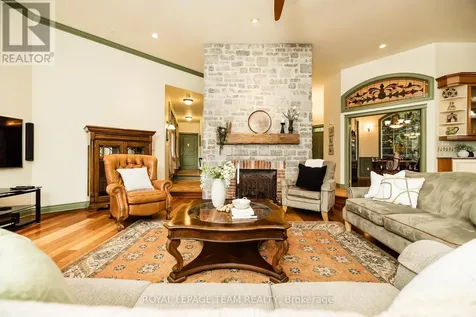 6196 Deermeadow Drive Ottawa ON K4P 1M9