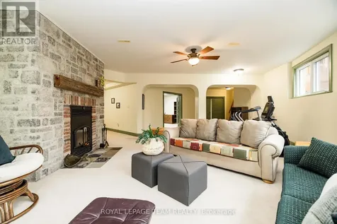6196 Deermeadow Drive Ottawa ON K4P 1M9