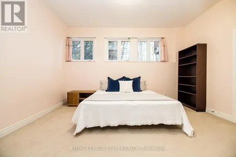 6196 Deermeadow Drive Ottawa ON K4P 1M9