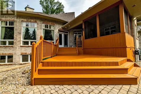 6196 Deermeadow Drive Ottawa ON K4P 1M9
