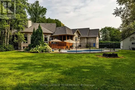 6196 Deermeadow Drive Ottawa ON K4P 1M9