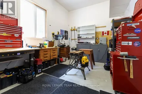 6196 Deermeadow Drive Ottawa ON K4P 1M9
