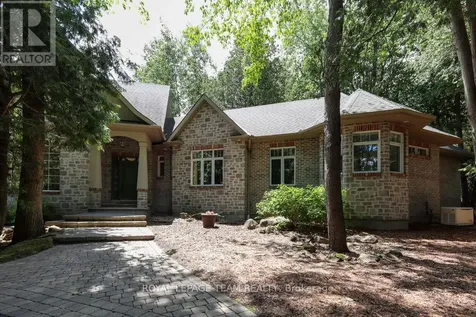 6196 Deermeadow Drive Ottawa ON K4P 1M9