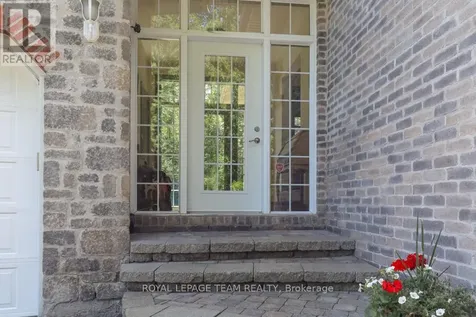 6196 Deermeadow Drive Ottawa ON K4P 1M9