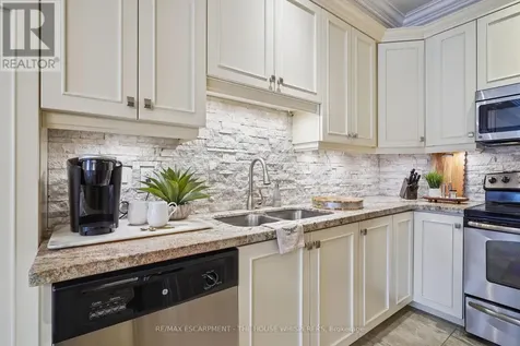 181 Plains Road West Burlington (bayview) ON L7T 0B1