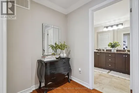 181 Plains Road West Burlington (bayview) ON L7T 0B1