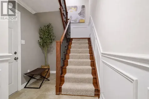 181 Plains Road West Burlington (bayview) ON L7T 0B1