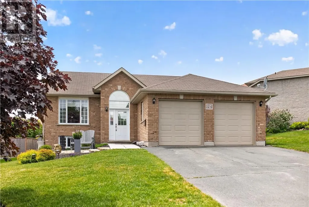 124 Bayside Crescent Sudbury ON P3B 0B9