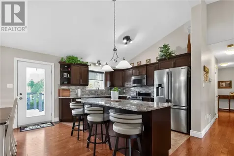 124 Bayside Crescent Sudbury ON P3B 0B9