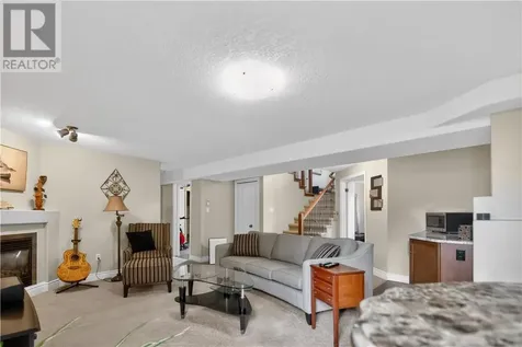 124 Bayside Crescent Sudbury ON P3B 0B9