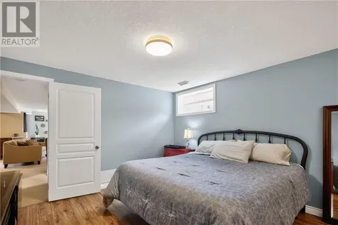 124 Bayside Crescent Sudbury ON P3B 0B9