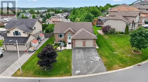124 Bayside Crescent Sudbury ON P3B 0B9