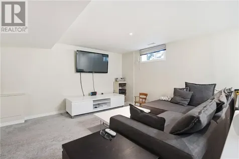 237 Wembley Sudbury ON P3E 1N4